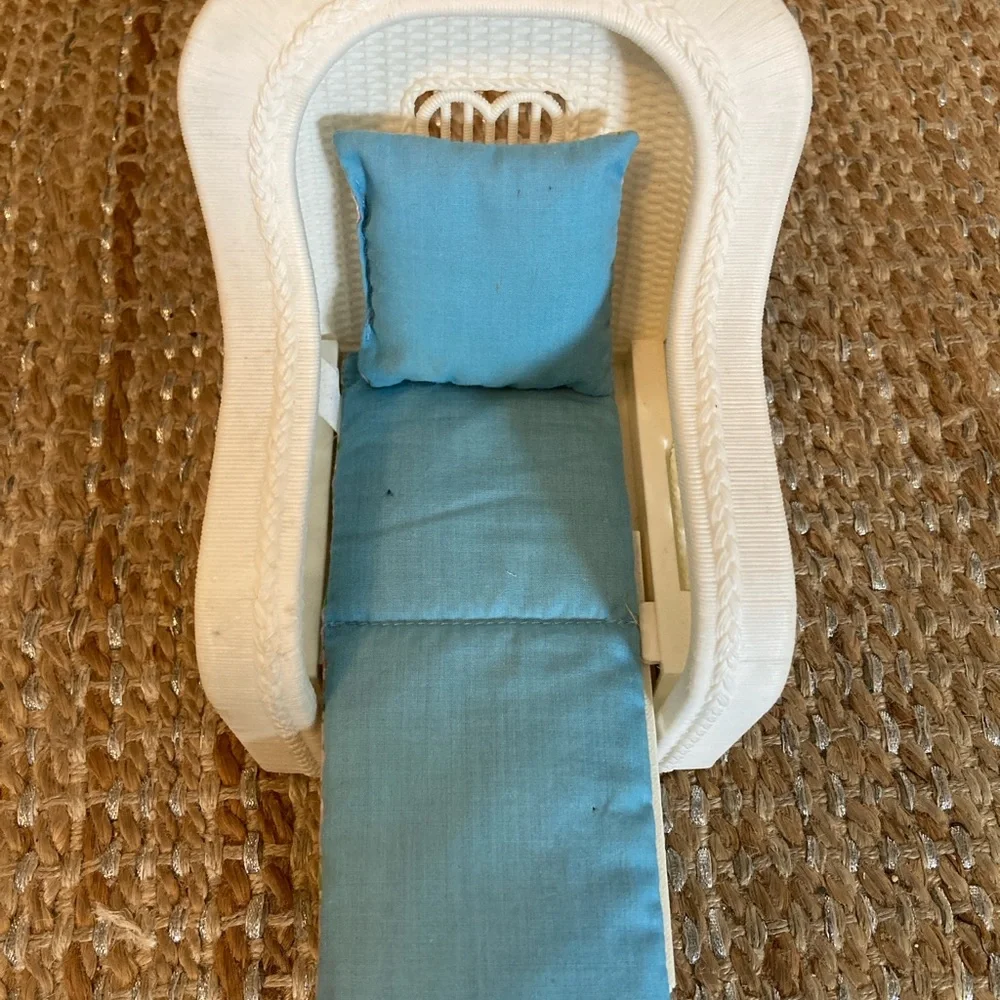 1985 Barbie Dream Furniture - White 